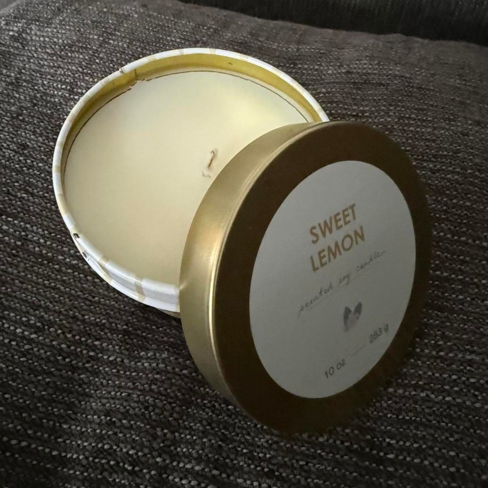 Sweet Lemon scented candle.